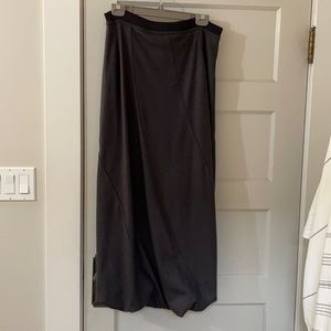 Sarah Pacini wool skirt European size 2.